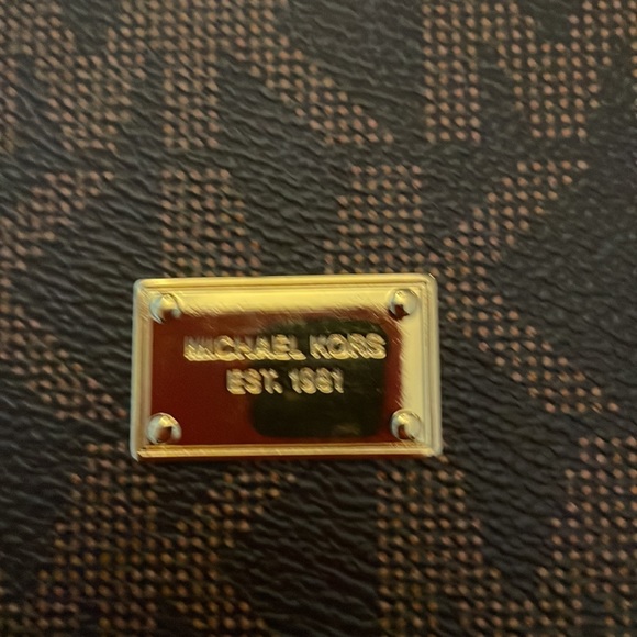 MK 11Pro Max iPhone Case - Picture 2 of 7